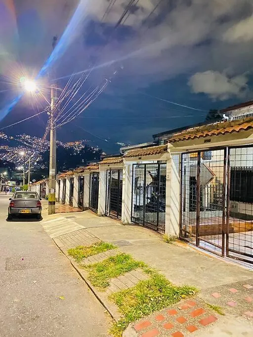 Casa De Descanso En 메딜린 콜롬비아