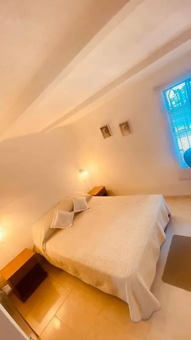 Casa De Descanso En 메딜린 펜션